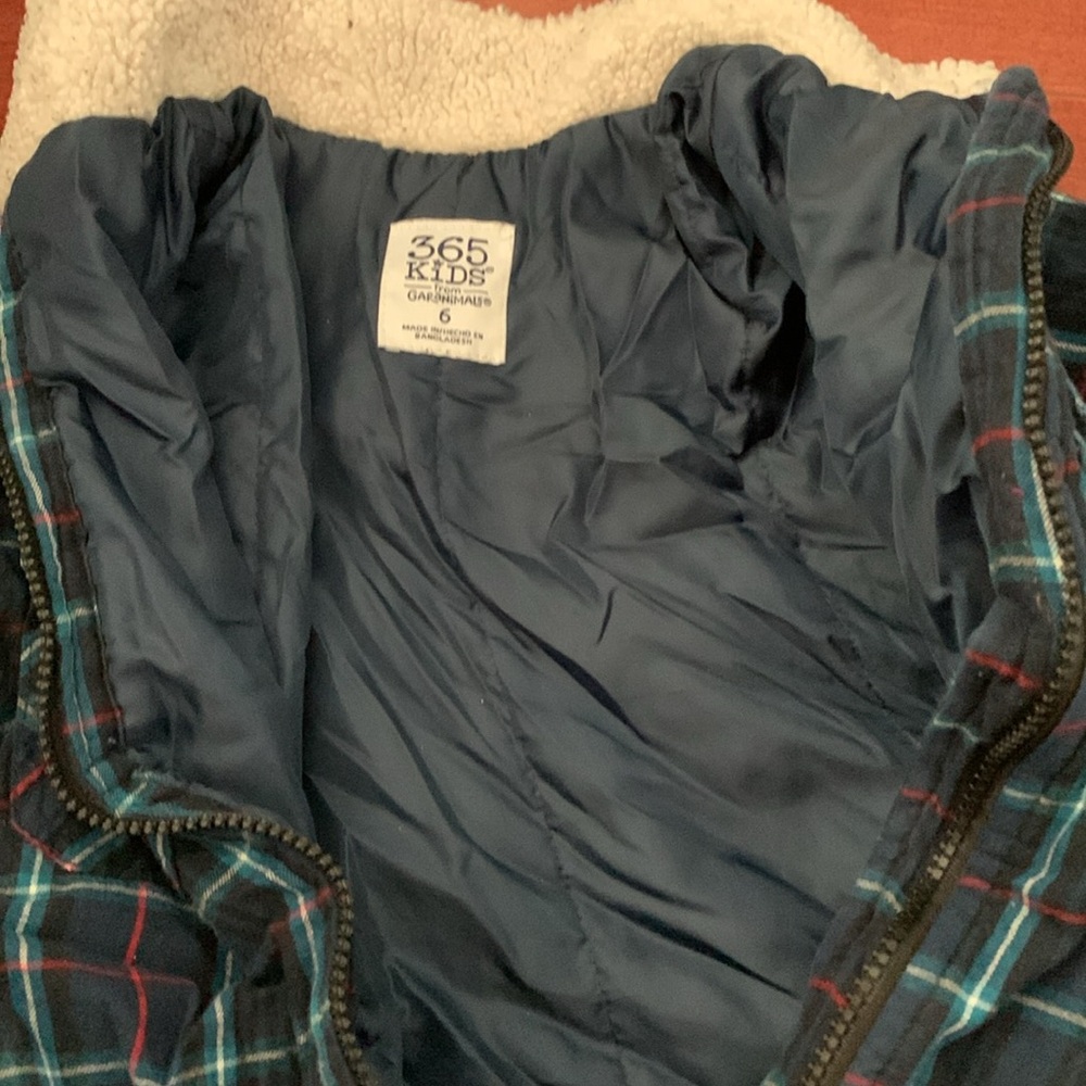 Boy outerwear - Picture 3 of 3